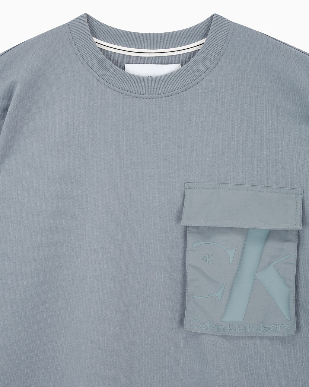 Buy 남성 오버사이즈 우븐 포켓 반팔 스웻셔츠 in color OVERCAST GREY