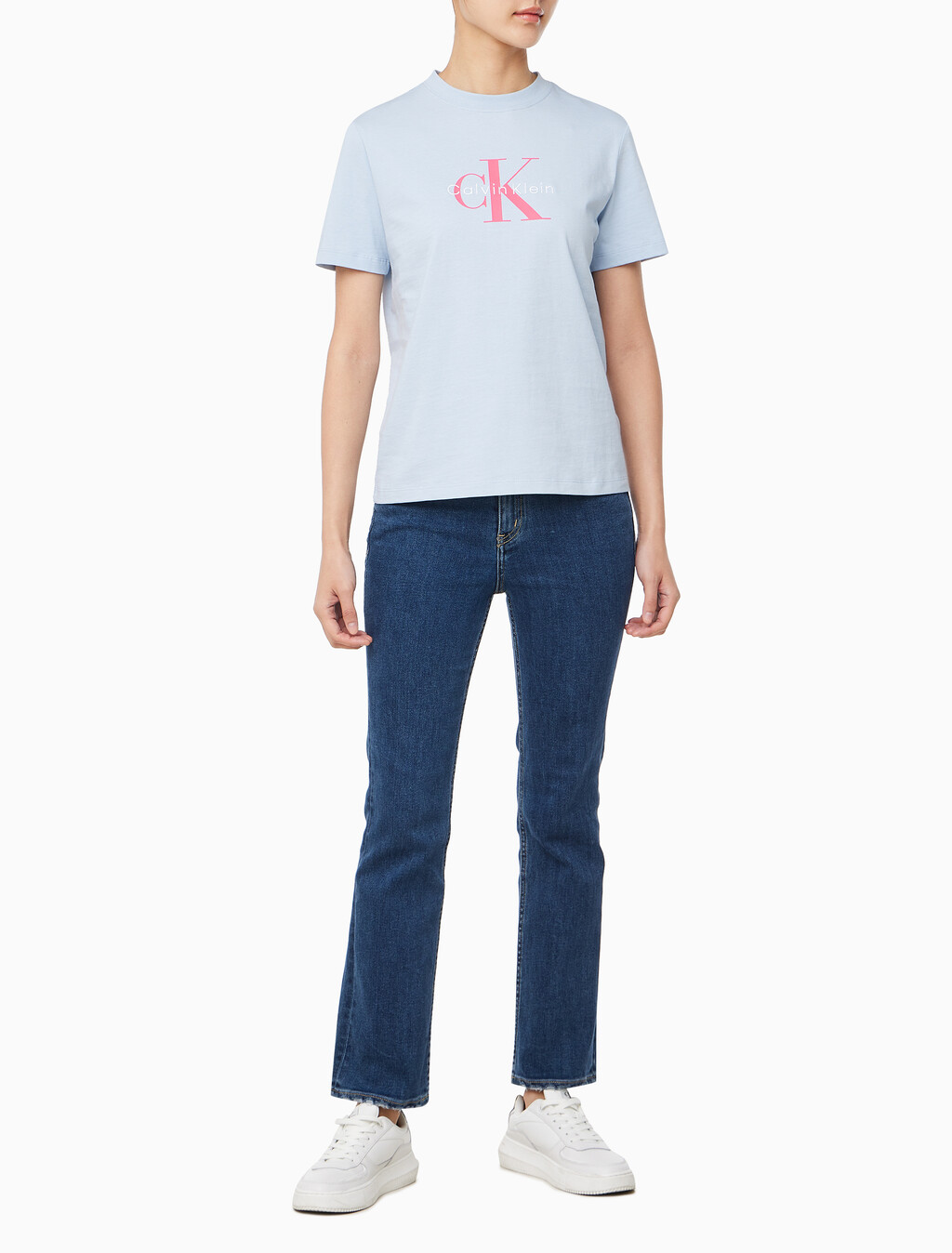 Buy 여성 히어로 모노그램 로고 반팔티셔츠 in color LIGHT BLUE