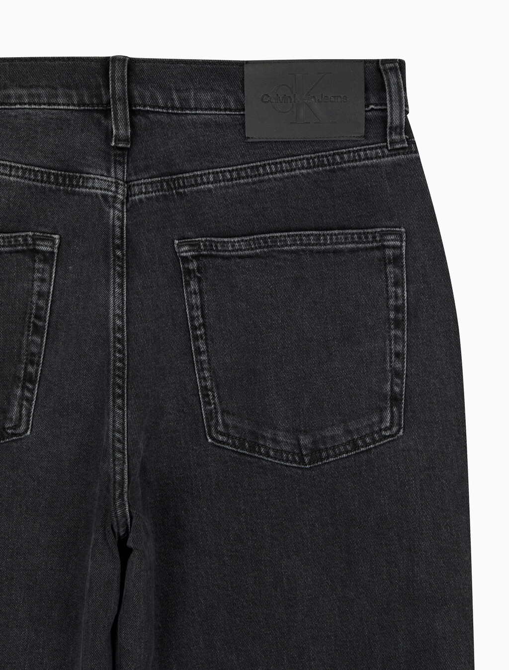 Buy 남성 뉴 와이드핏 블랙 데님 in color WASHED BLACK LOGO LACE