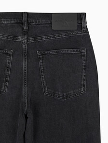 Buy 남성 뉴 와이드핏 블랙 데님 in color WASHED BLACK LOGO LACE