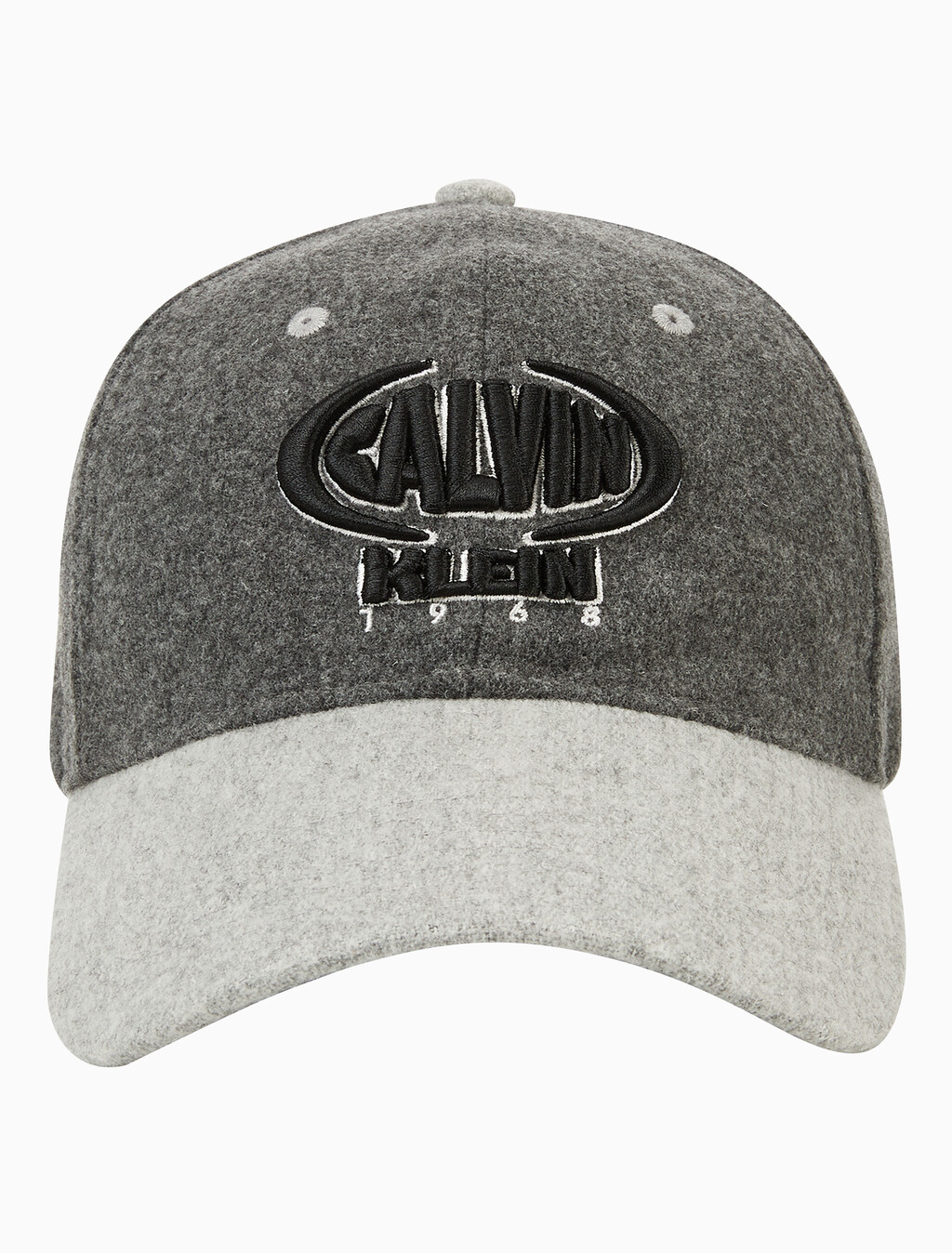 Buy 남녀공용  캘빈 컬러블락 볼캡 in color GREY