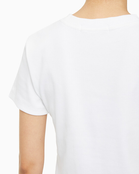 여성 로고 뱃지 크롭 반팔 티셔츠