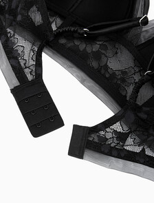 Buy 여성 CK 블랙 브라이덜 AF 트라이앵글 in color BLACK