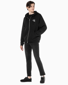 Buy 남성 바디핏 스트레치 블랙 데님 in color WASHED BLACK LOGO LACE