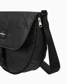 Buy 남성 CKJ 스포츠 에센셜 새들백 in color BLACK