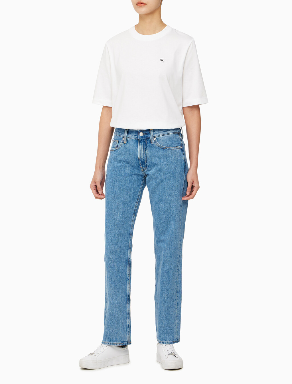 Buy 여성 로우라이즈 스트레이트핏 미드블루 데님 in color MID BLUE BACK EMBRO