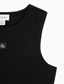 Buy 여성 우븐라벨 코튼 립 탱크 탑 in color BLACK