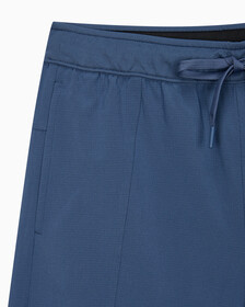 Buy 남성 레귤러 핏 에센셜 하이 스트레치 기능성 우븐 쇼츠 in color CRAYON BLUE
