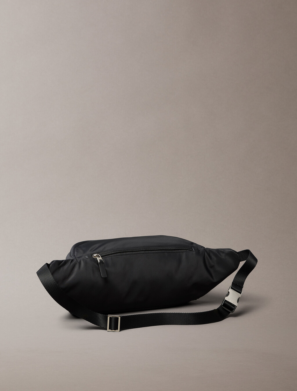 Buy 남성 나일론 슬릭 슬링 in color BLACK