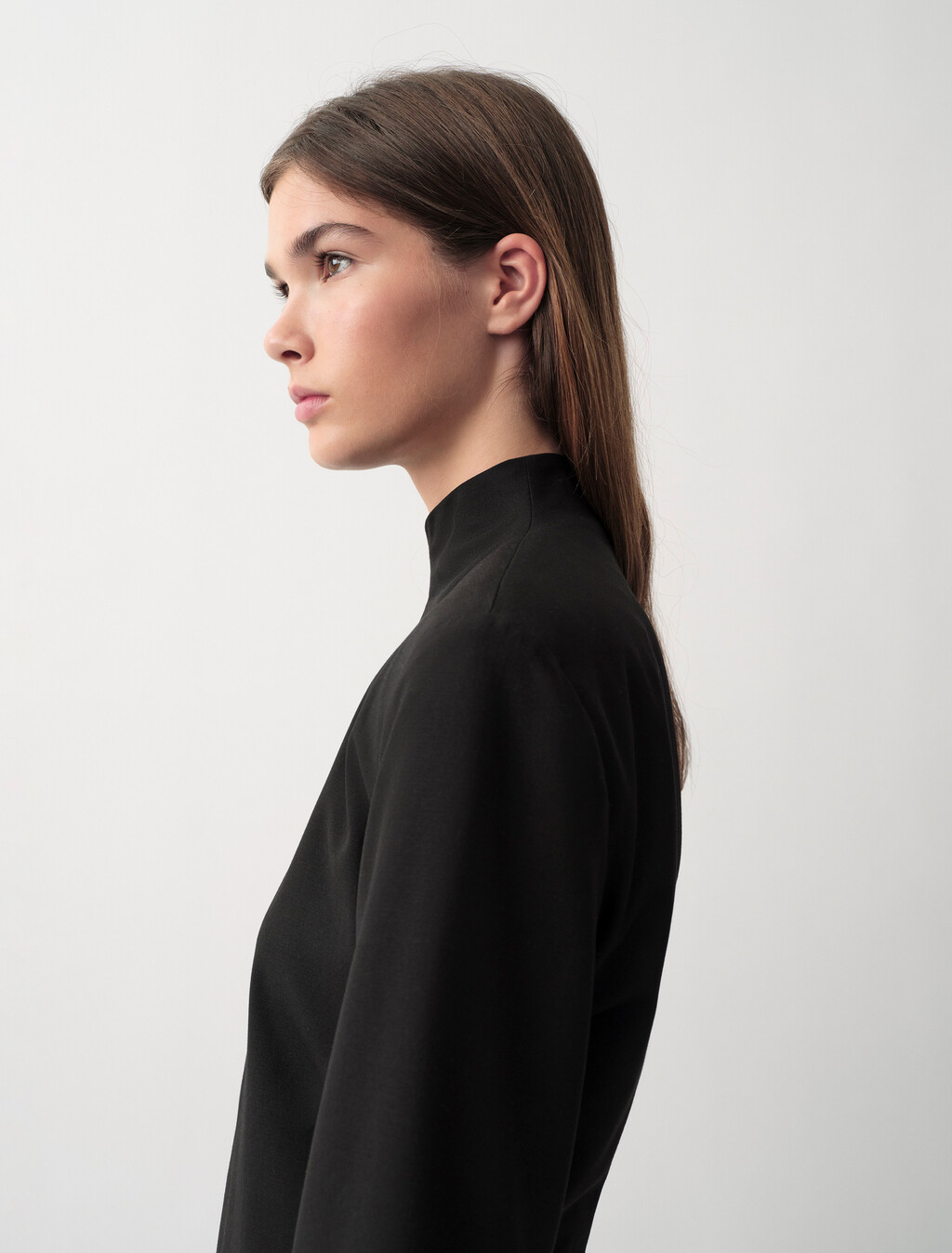 Buy ADDISON WOMENS LONG SLEEVE DRE in color BLACK