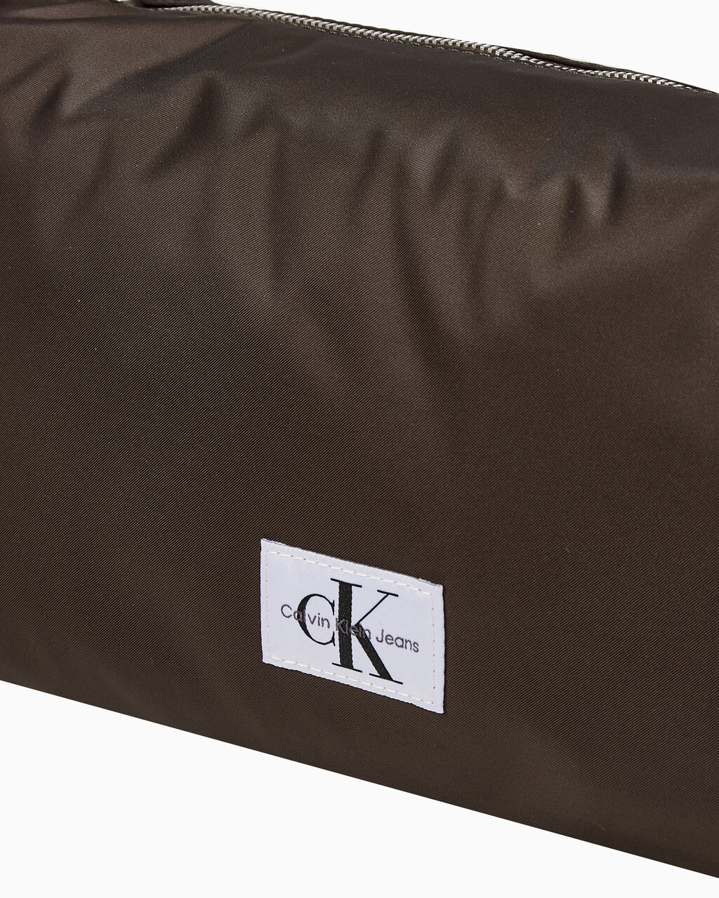 Buy 여성 CKJ 나일론 체인 미디움 숄더백 in color DARK CHESTNUT IRIDESCENT
