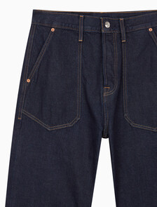 Buy 남성 스트레이트핏 린스 데님 in color CK RAW SELVEDGE