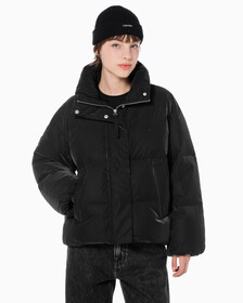 Buy 여성 디터쳐블 후디 다운 푸퍼 in color CK BLACK