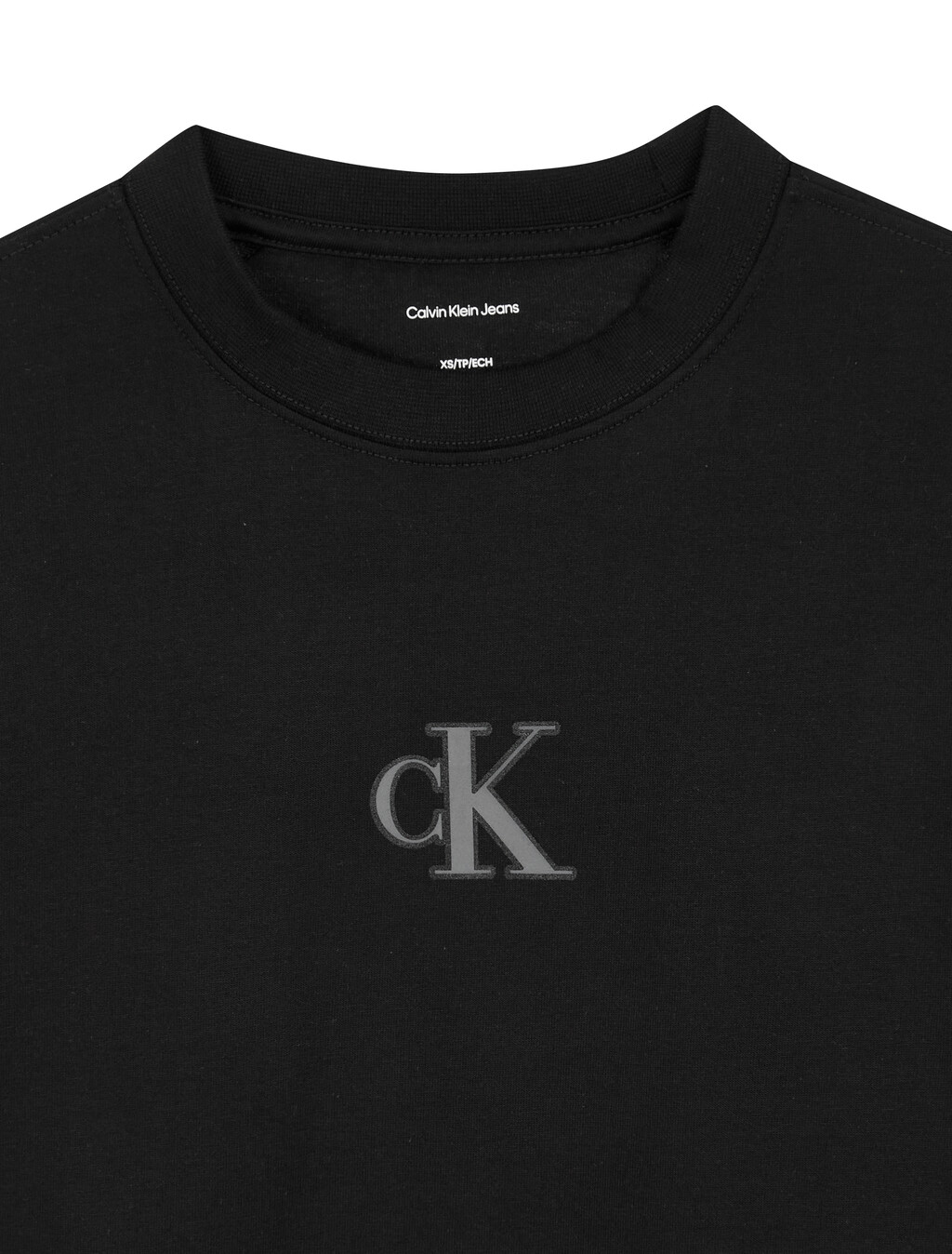 Buy 여성 크롭 반팔 티셔츠 in color BLACK