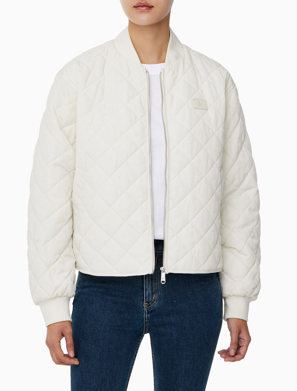 Buy 여성 라이트웨이트 퀼티드 자켓 in color WHITE