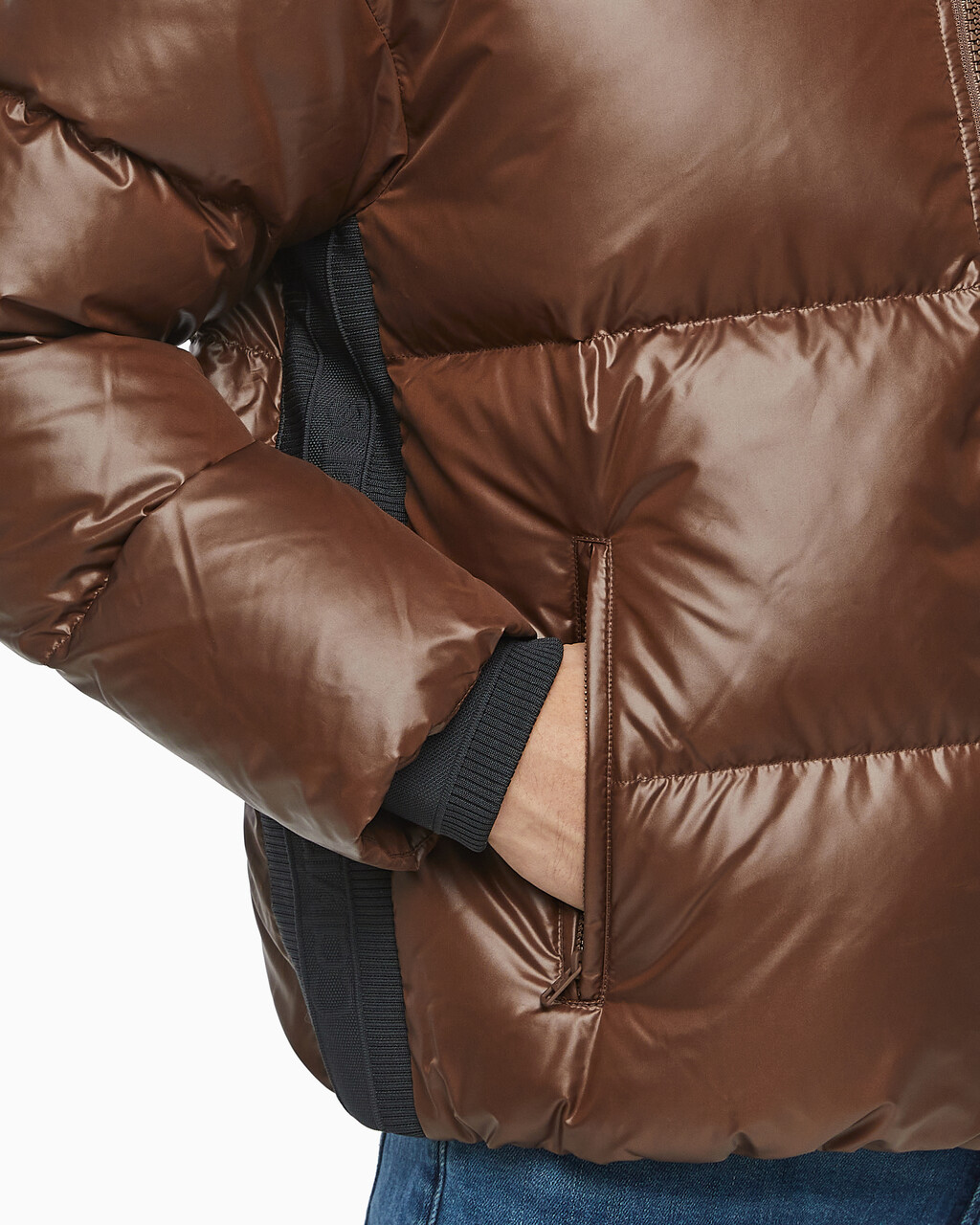 Buy 남녀공용 글로시 숏 푸퍼 in color DARK BROWN