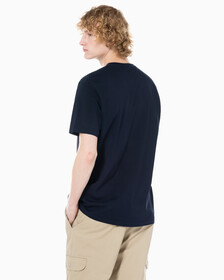 Buy 남성 소프트 페이디드 로고 크루넥 반팔 티셔츠 in color DARK SAPPHIRE