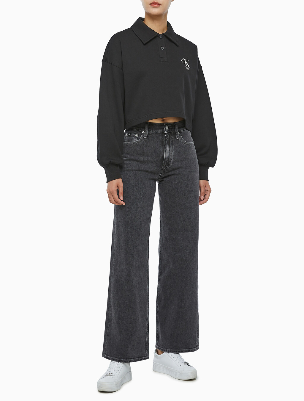 Buy 여성 바시티 폴로 넥 풀오버 스웻셔츠 in color CK BLACK