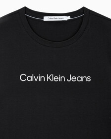 Buy 여성 슬림핏 인스티튜셔널 로고 긴팔 티셔츠 in color CK BLACK