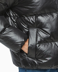 Buy 남녀공용 릴렉스 숏 블로킹 다운 푸퍼 in color CK BLACK