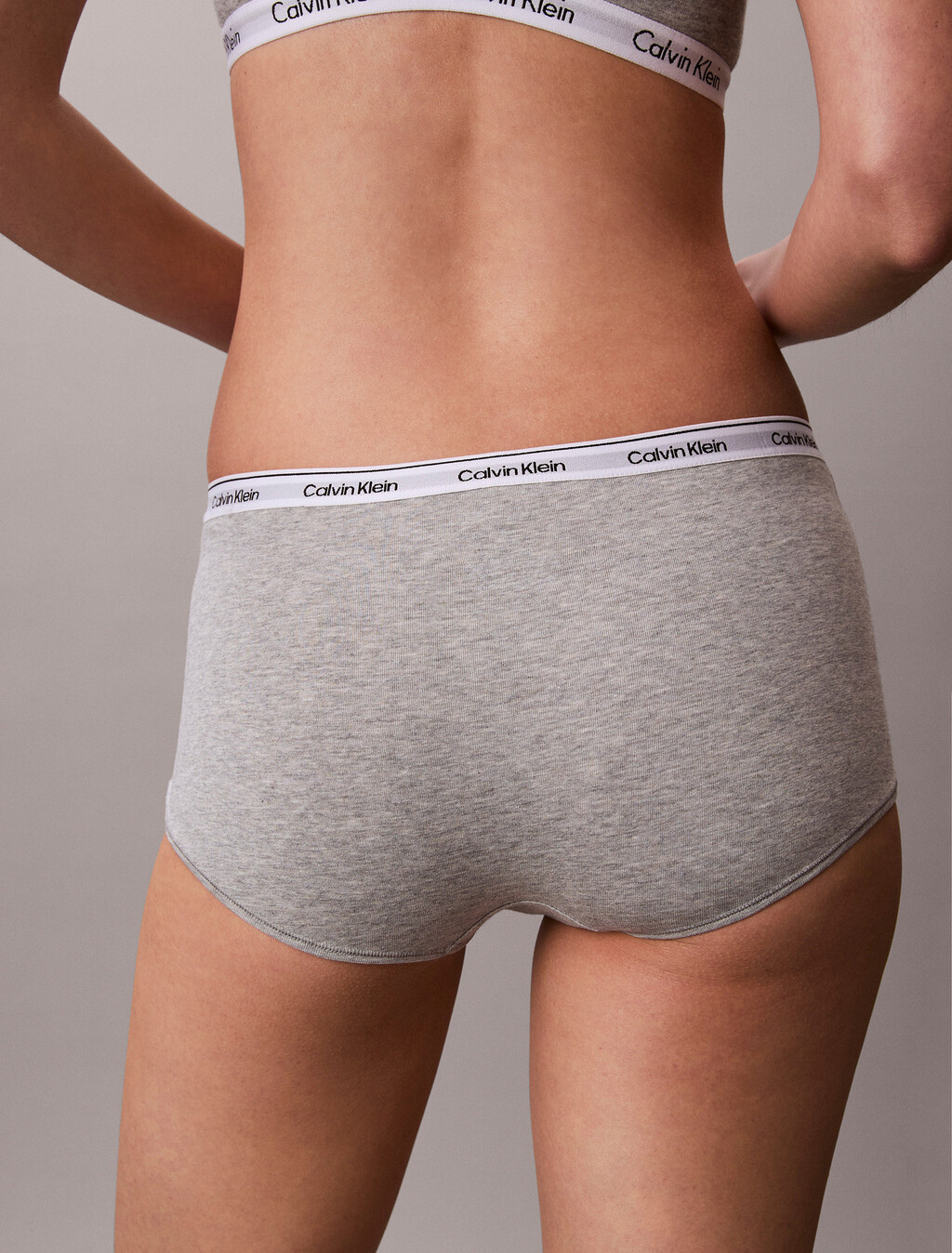 Buy 여성 모던로고 미드라이즈 보이쇼츠 in color GREY HEATHER