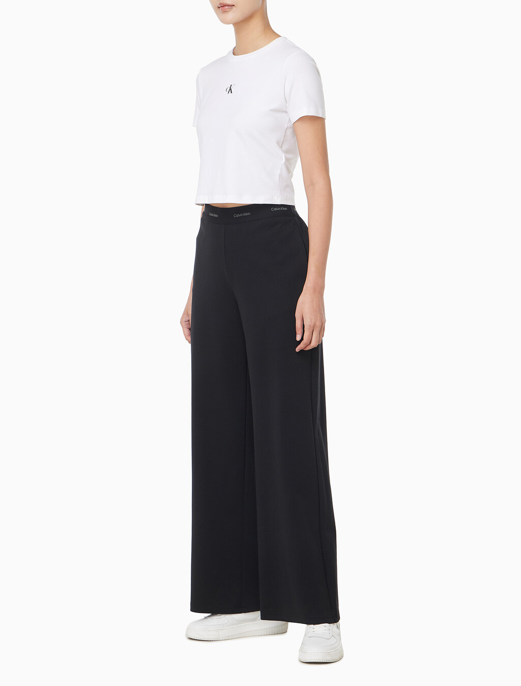 Buy 여성 웨이스트 밴드 로고 트라우저 in color BLACK