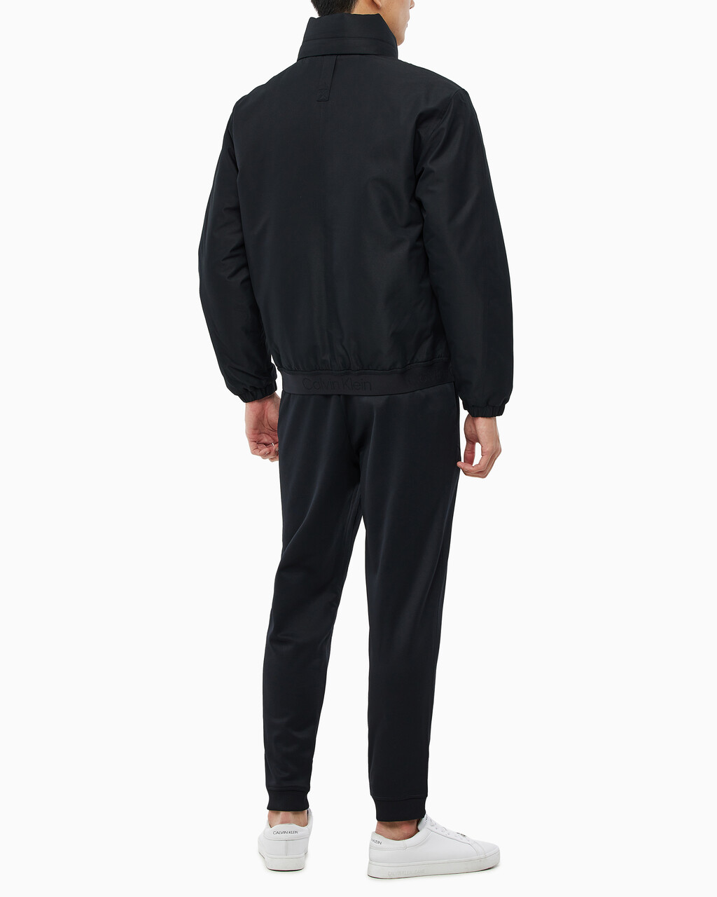 Buy 남성 레귤러핏 패디드 재킷 in color BLACK
