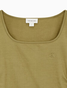 Buy 여성 텍스쳐 게더 베이비 롱슬리브 티 in color OLIVE