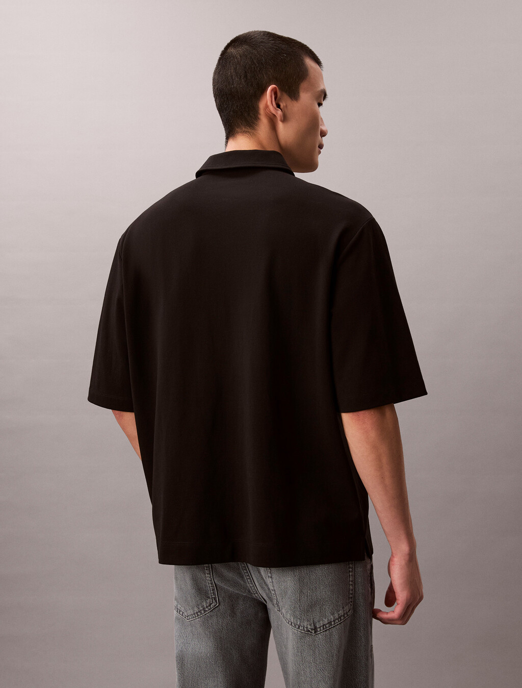 Buy 남성 릴렉스드핏 쿨링 피크 엠보스드 폴로 티 in color BLACK