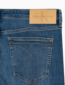 Buy 남성 바디핏 미드블루 이탈리안 데님 in color MID BLUE BACK EMBRO