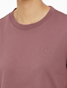 Buy 여성 릴렉스핏 아카이브 로고 크루넥 반팔 티셔츠 in color CAPRI ROSE