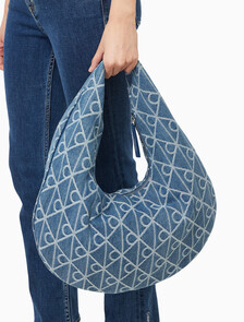 Buy 여성 엠블럼 데님 호보 백 in color Denim JQD Medium Wash