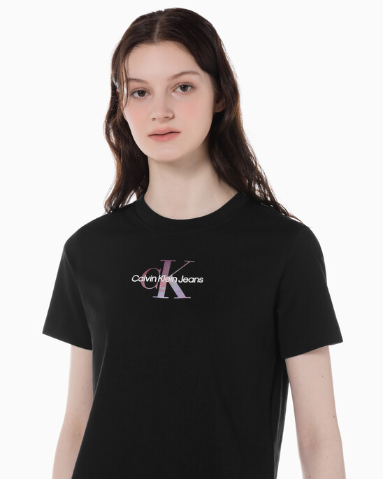 여성 모노그램 로고 모던 스트레이트핏 반팔 티셔츠