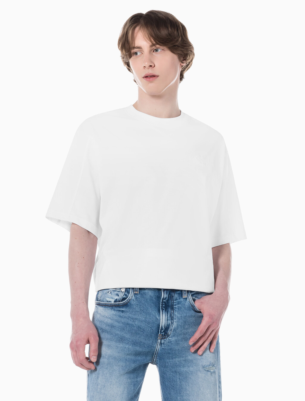 Buy 남성 릴렉스핏 그래픽 기능성 반팔 티셔츠 in color BRIGHT WHITE