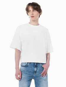 Buy 남성 릴렉스핏 그래픽 기능성 반팔 티셔츠 in color BRIGHT WHITE