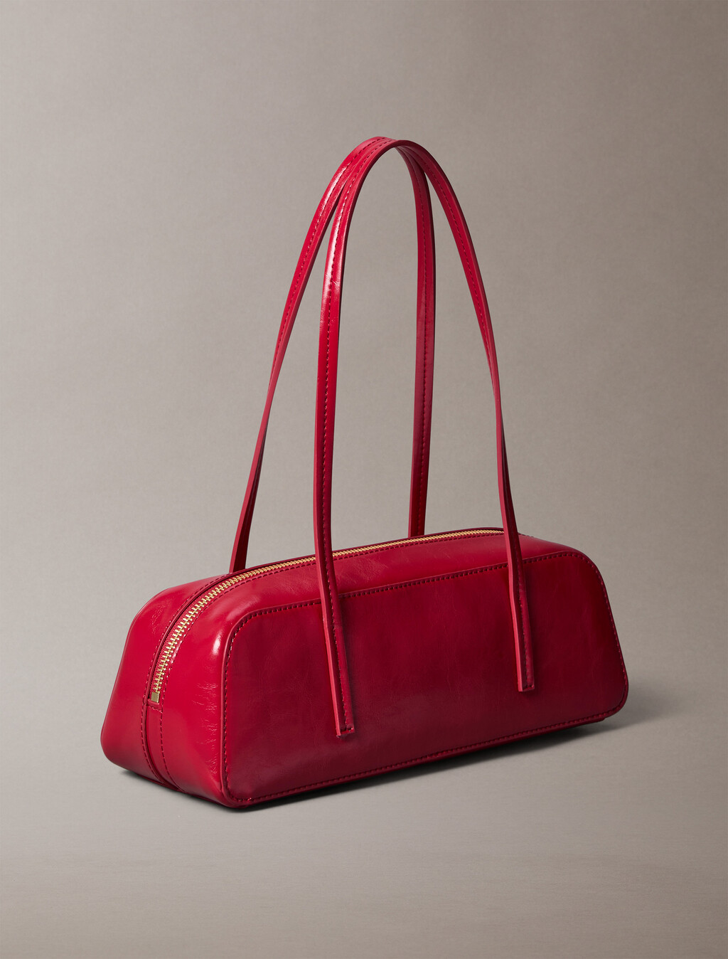 Buy 여성 엠보스드 로고 포일 글로시 발레토 백 in color JUNEBERRY