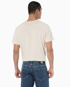 Buy 남성 레귤러핏 인스티튜셔널 로고 스트레치 반팔 티셔츠 in color CLASSIC BEIGE