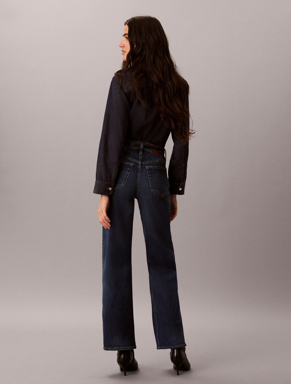 Buy 여성 아시아 와이드 틴티드 다크블루 데님 in color Dark Blue