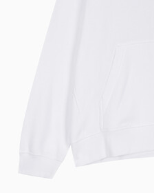 Buy 남성 아카이브 릴렉스핏 CK 스몰 로고 기모 후디 in color BRILLIANT WHITE