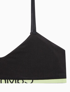Buy 여성 퓨쳐쉬프트 코튼 AF 훅앤아이 브라렛 in color BLACK