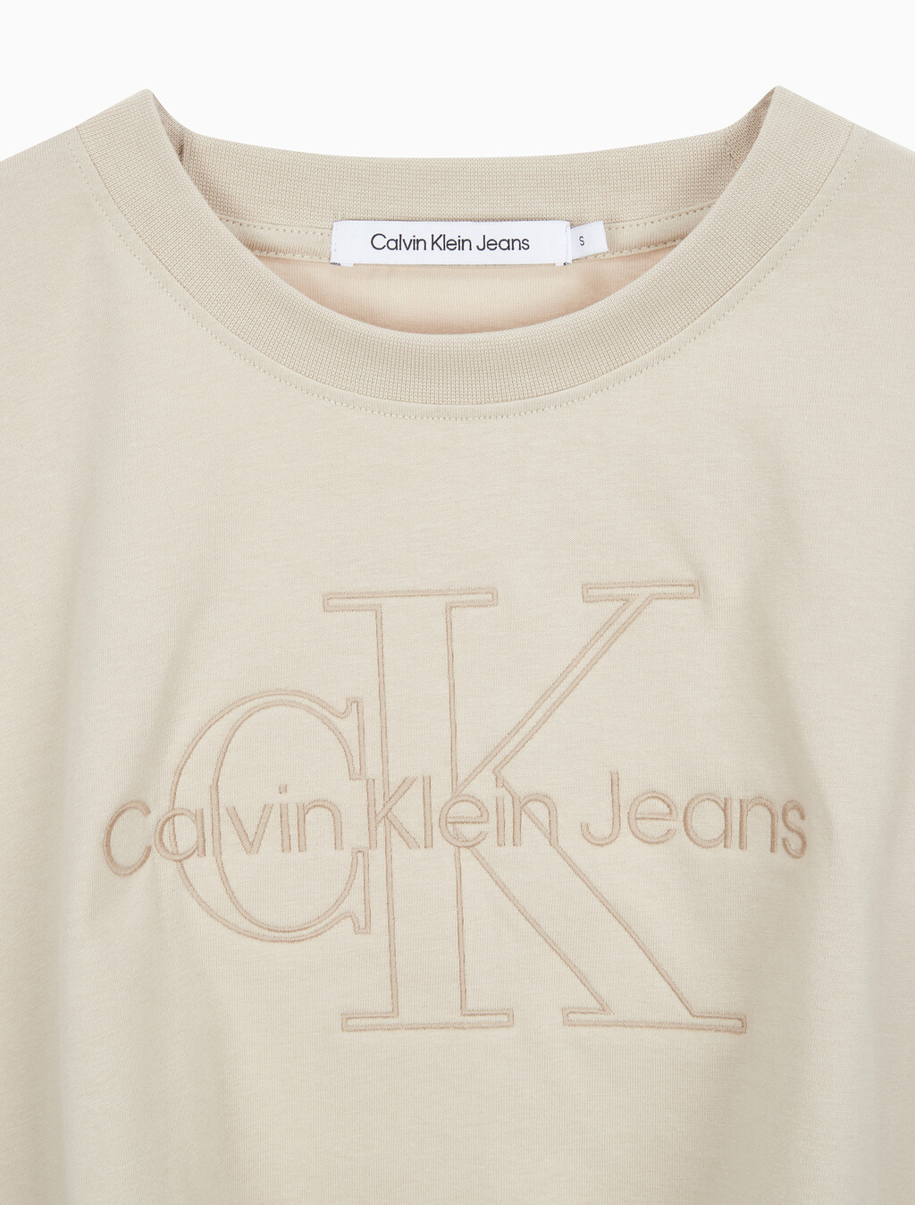 Buy 여성 모노그램 빅로고 크롭 반팔 티셔츠 in color CLASSIC BEIGE