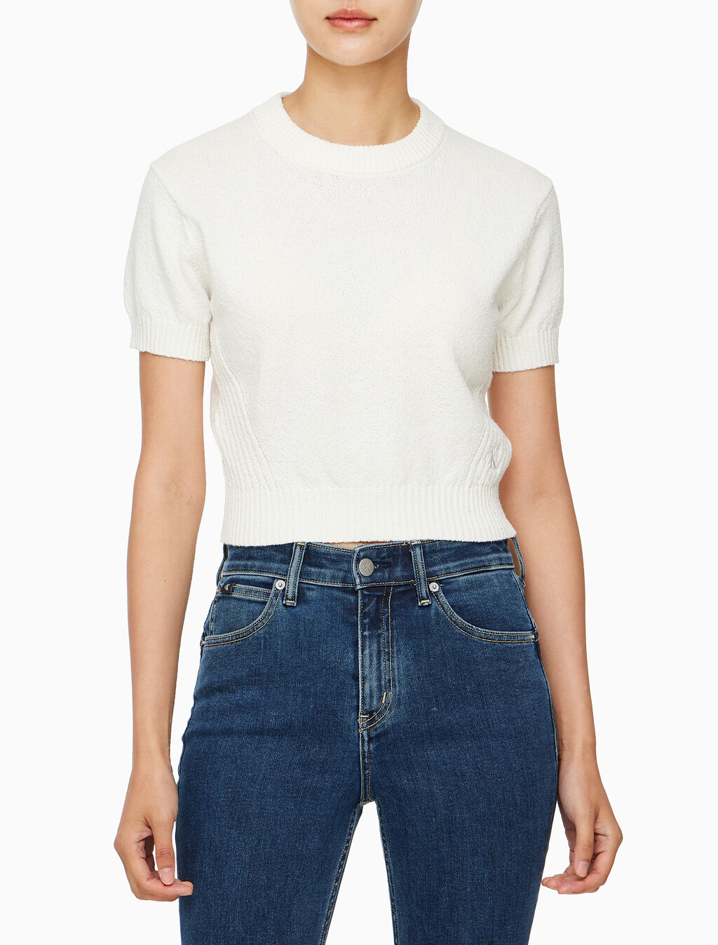 Buy 여성 크롭 반팔 스웨터 in color WHITE
