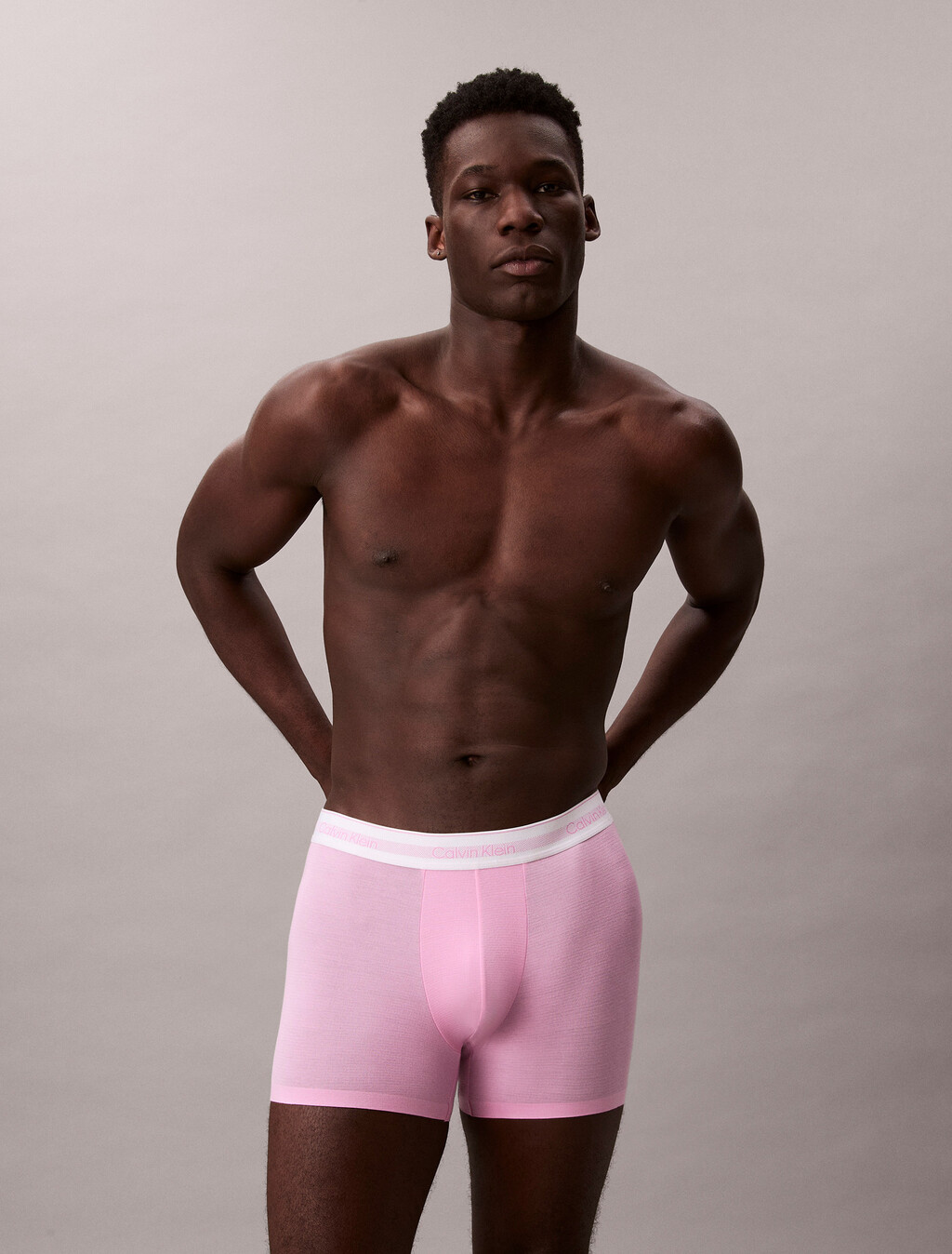 Buy 남성 아이콘 모달 메쉬 스트레치 트렁크 in color Pink