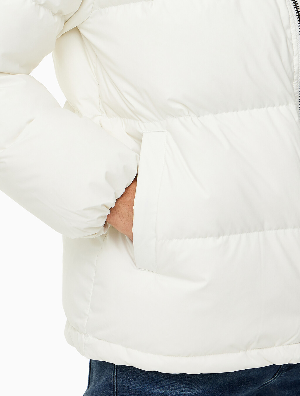 Buy 남성 베이직 에센셜 다운 푸퍼 자켓  in color WHITE