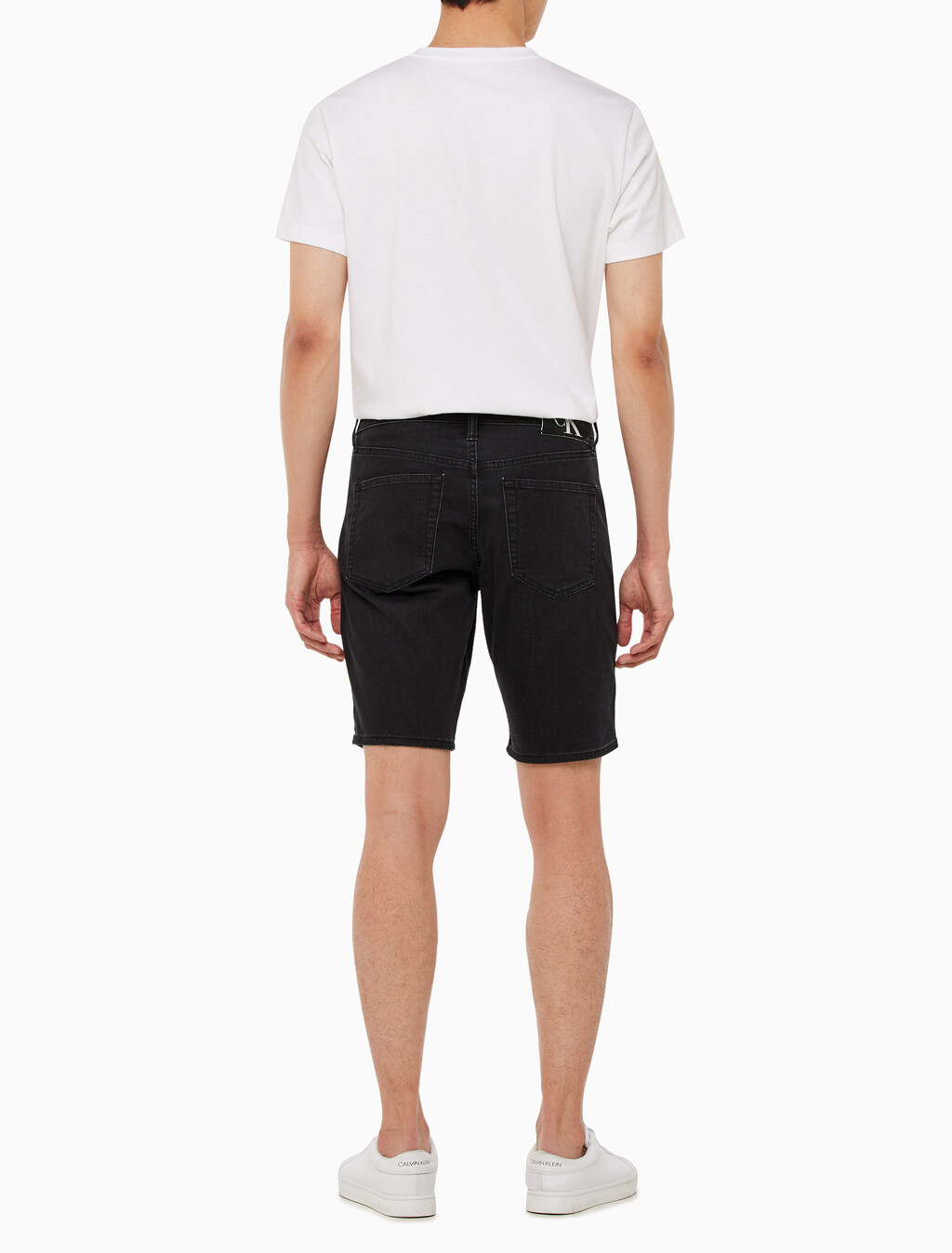 Buy 남성 37.5 기능성 레귤러 블랙 데님 쇼츠 in color WASHED BLACK LOGO LACE