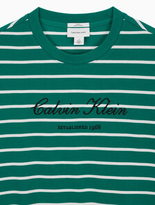 Buy 스트라이프 피케 캘빈 NYC 티 in color Green