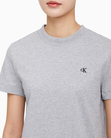 Buy 여성 릴렉스핏 아카이브 로고 크루넥 반팔 티셔츠 in color HEROIC GREY HEATHER CM1BK 08