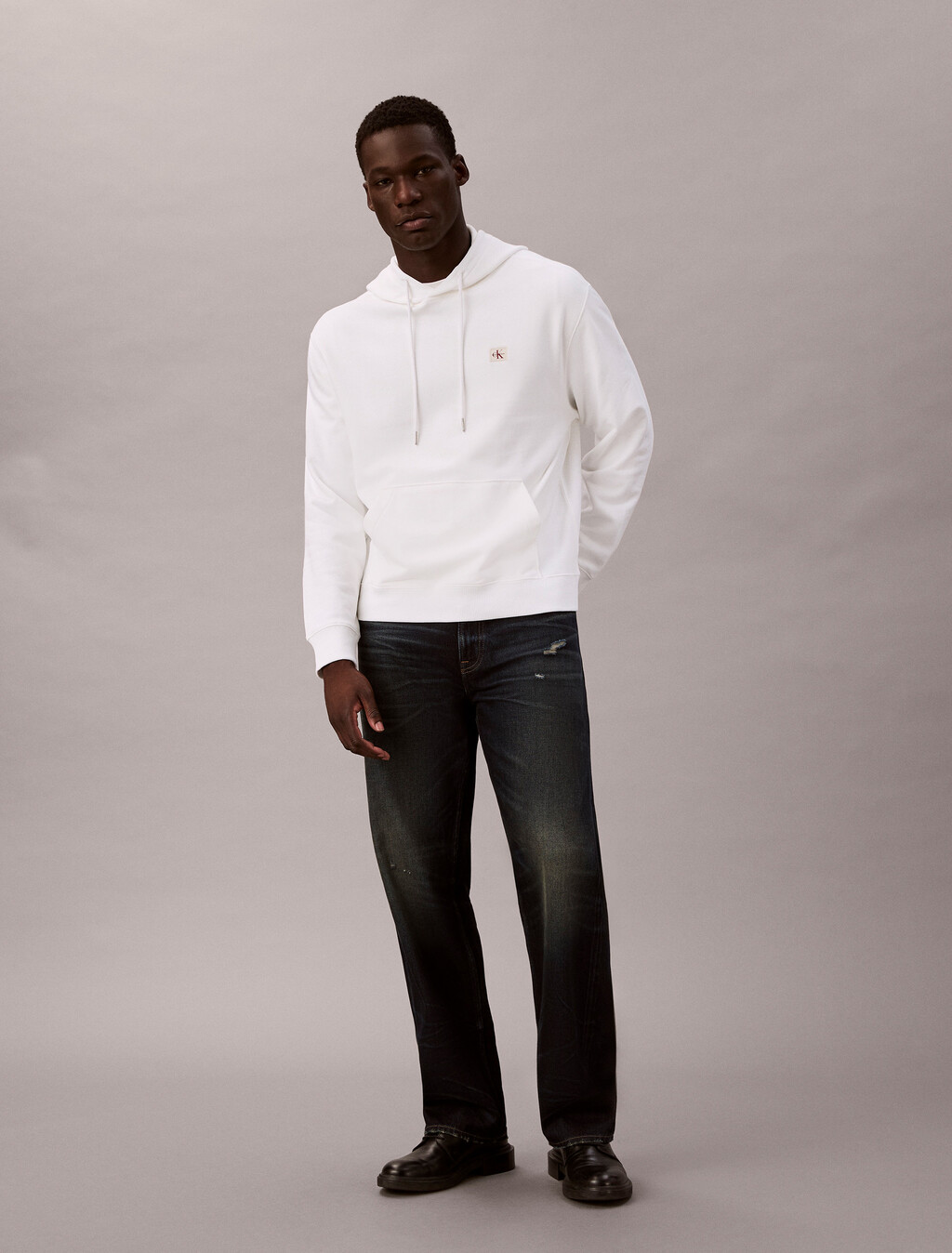 Buy 남성 350 테리 뱃지 후드 스웻셔츠 in color BRIGHT WHITE