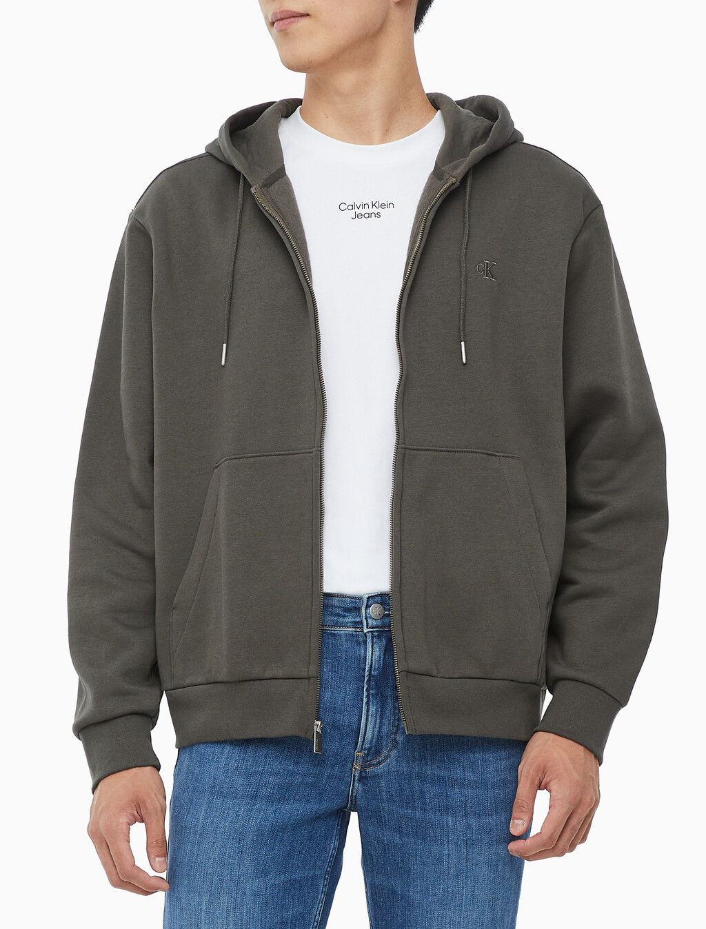 Buy 남성 아카이브 로고 플리스 후드 집업 in color CHARCOAL