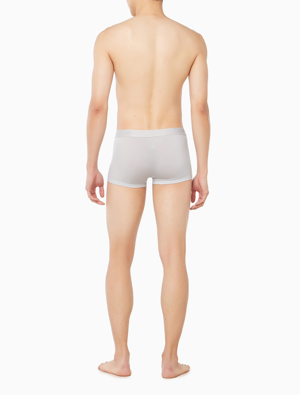 Buy 남성 CK 블랙 3PK 로우 라이즈 트렁크 in color Charcoal / Dark Pink / White